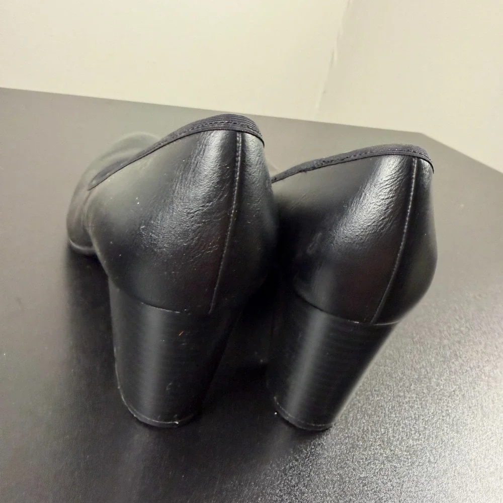 Naturalizer Naomi Pumps Women 9.5M Black Leather Block Heel Comfort Shoes Career
